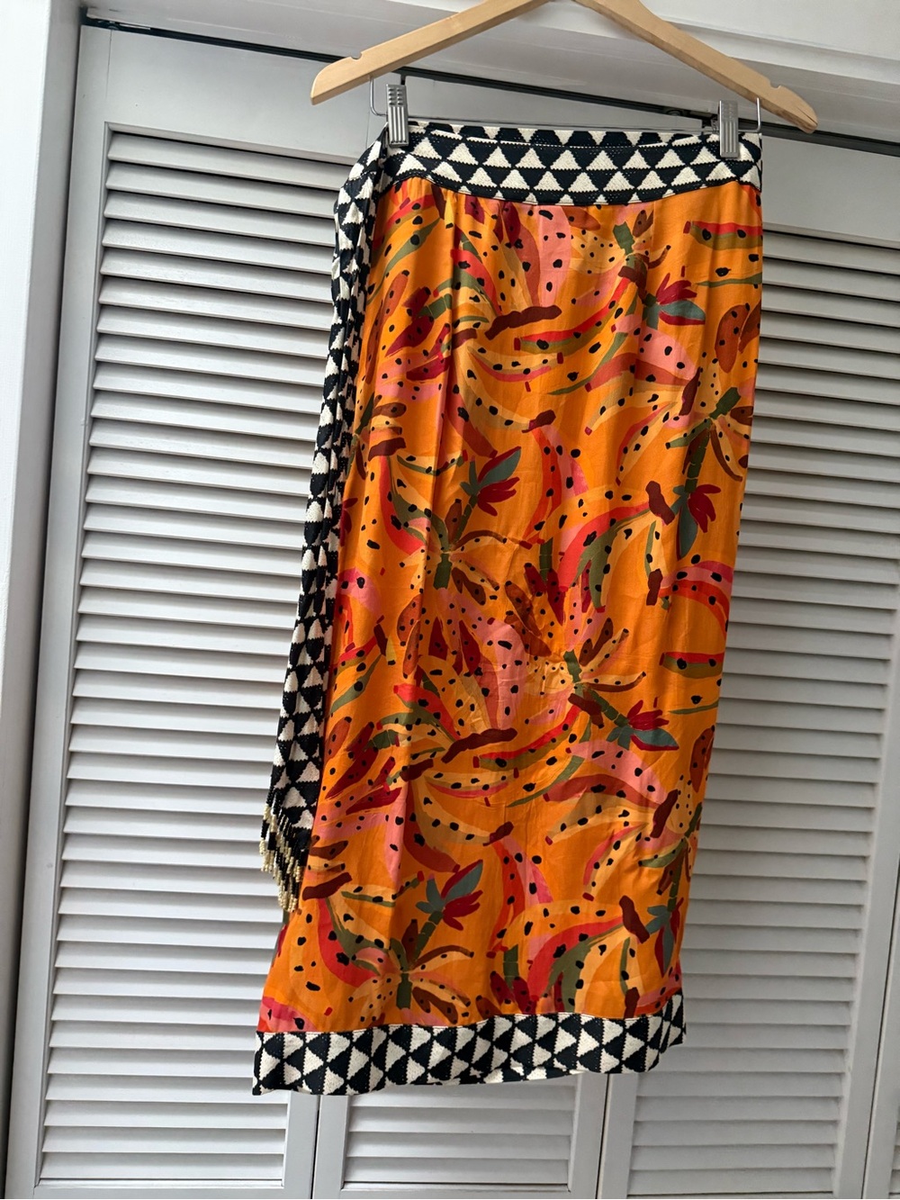 Farm Rio x Anthropologie Banana Print Yellow Tropical Wrap Skirt - Picture 4 of 8